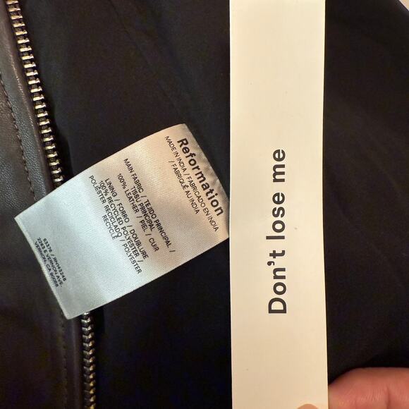 New Reformation Veda Marco Leather Oversized Bomber - Picture 8 of 9